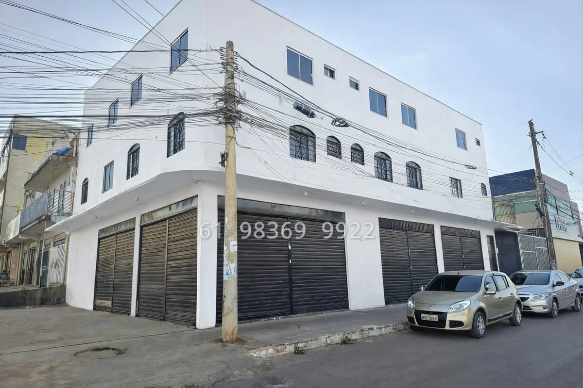 Excelente prédio de Esquina ADE cj. 20ACEITA PROPOSTA !!Prédio localizado a pouc...