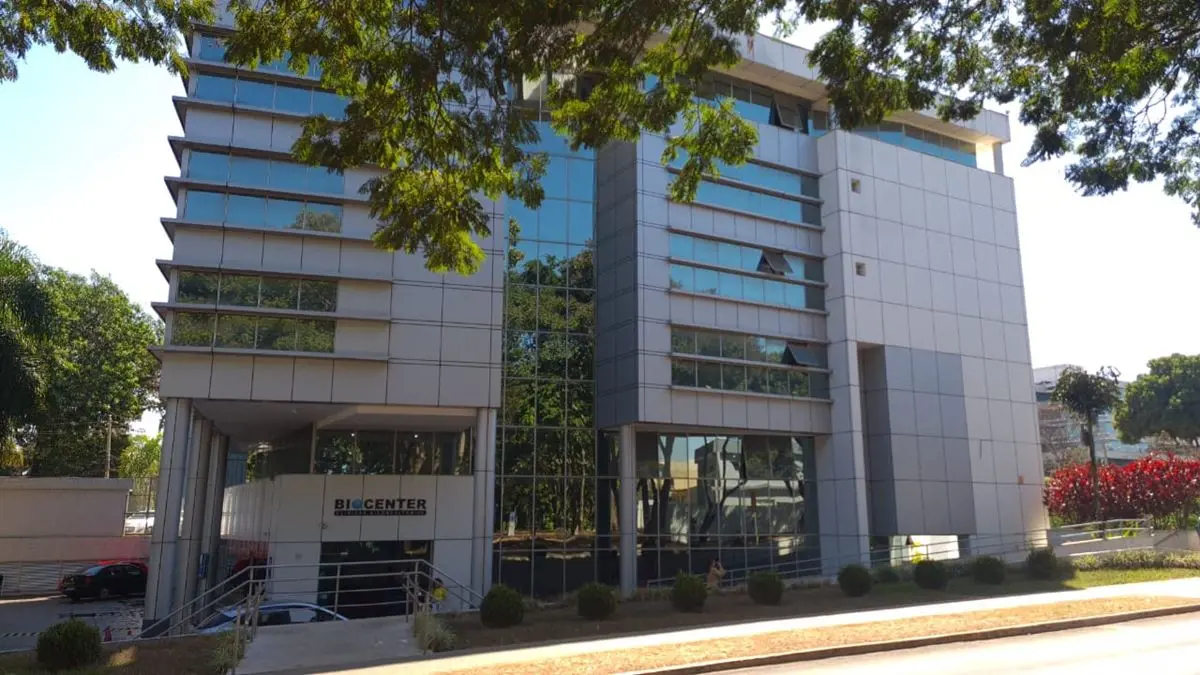 Oportunidade única na ASA Sul! Sala comercial de 48m², localizada no Ed. Biocent...