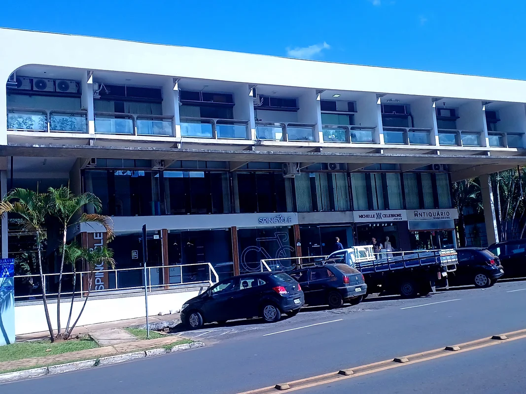 Aluguel de Salas Comerciais na SCLN 111, Asa Norte – Brasília Localização Privil...