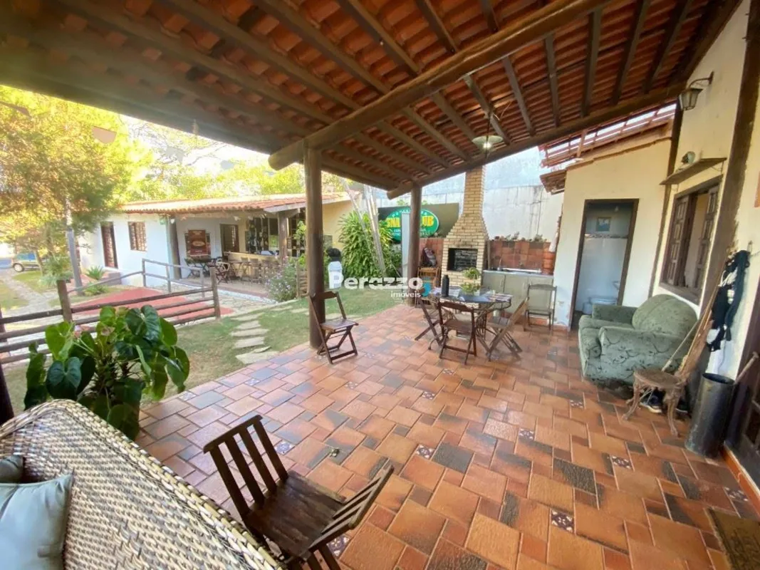 Casa com amplo quintal e área gourmet no Condomínio Belvedere Green - Jardim Bot...