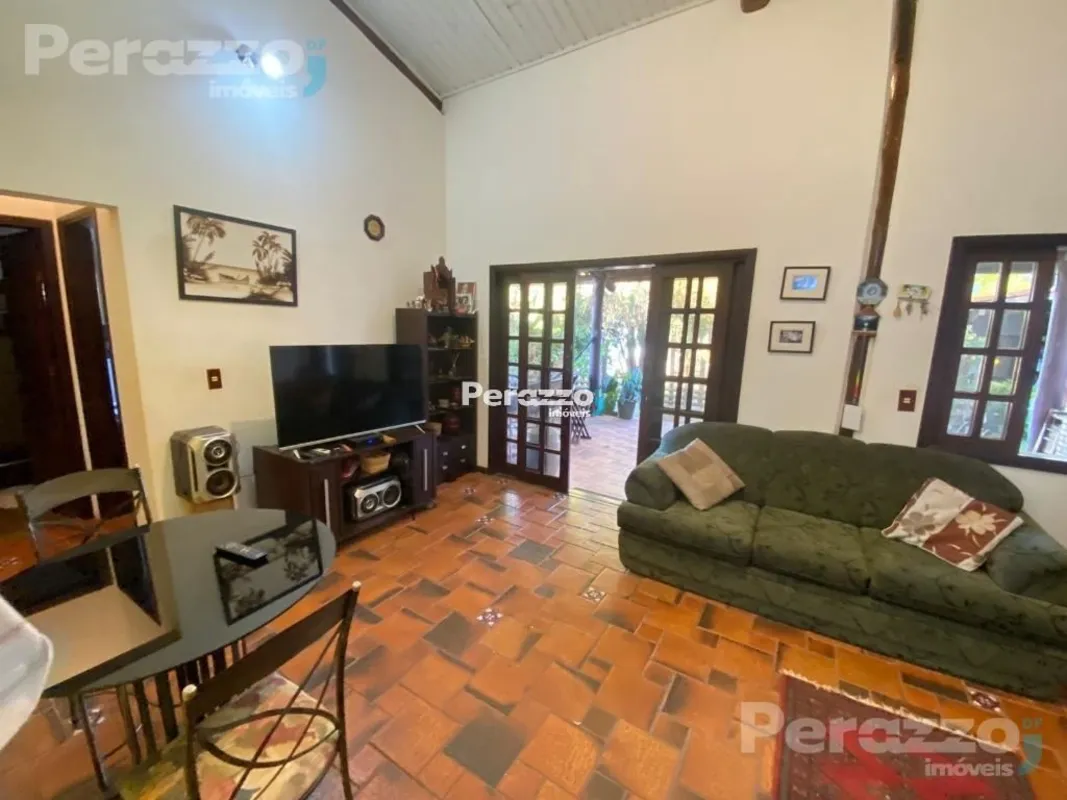 Casa com amplo quintal e área gourmet no Condomínio Belvedere Green - Jardim Bot...