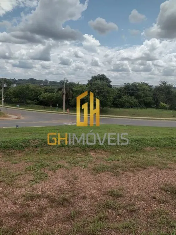 TE0043Lote residencial, localizado no Jardins Bolonha- Com a área de 300m²;- Lot...