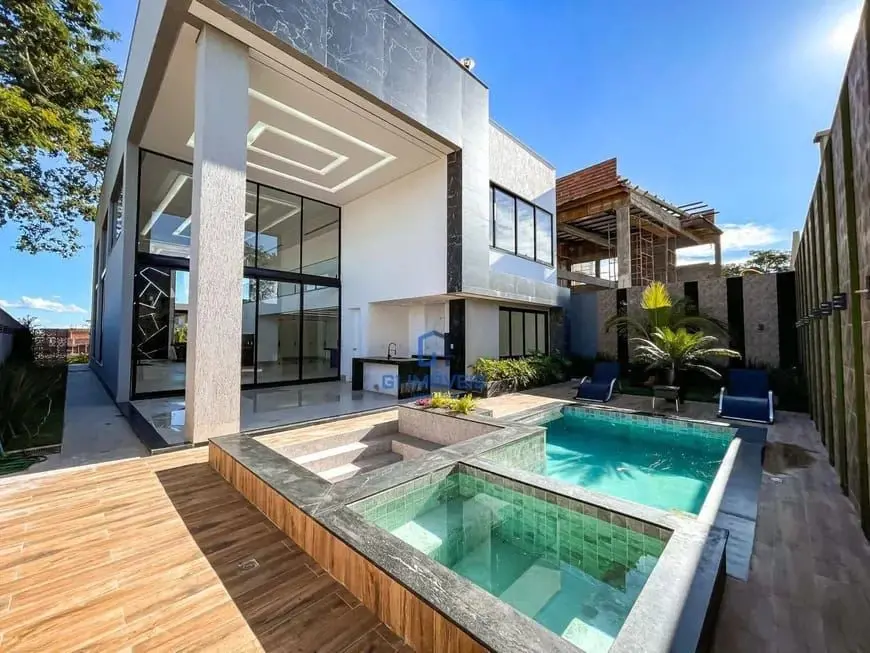  Sobrado de Luxo no Portal do Sol Garden - 4 suítes, office e cinema - Piscina a...