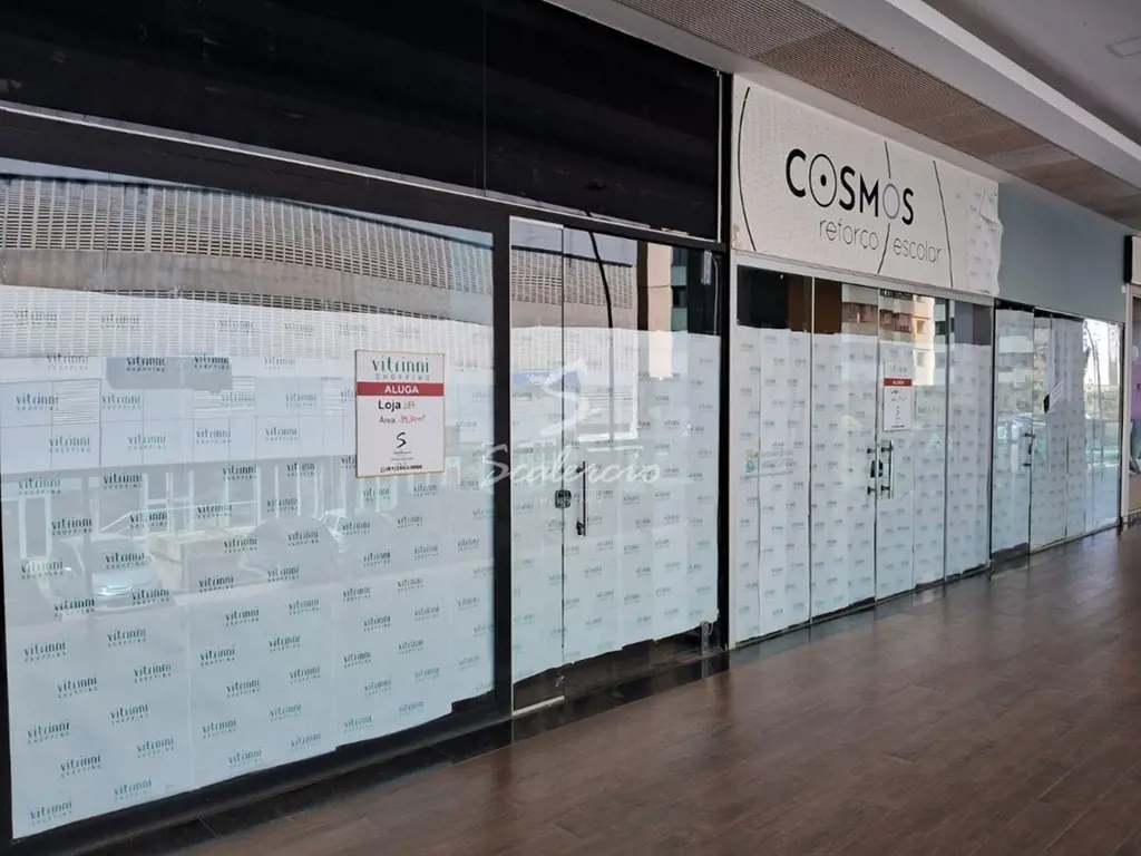 Existem lojas em shopping que apenas ocupam espaço.E existem lojas que já nascem...