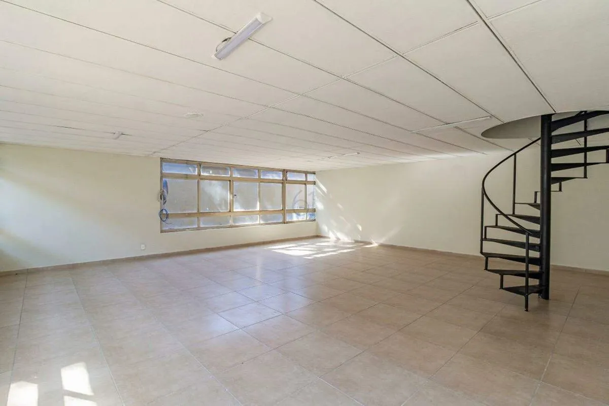 Oportunidade Imperdível! Loja Comercial de Frente para a W3 Norte!Descubra o pon...