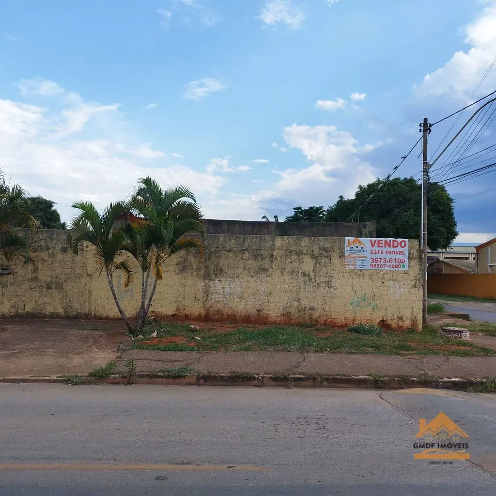 Oportunidade Única Lote de 700m² à venda no coração de Planaltina-DF!Se você bus...