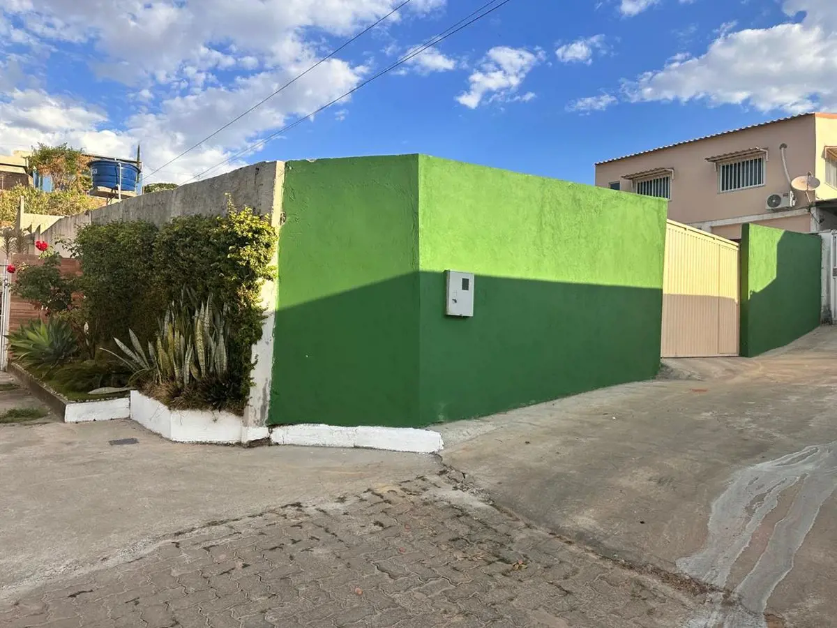 DALEPRANE INTELIGÊNCIA IMOBILIÁRIA VENDE: Excelente Lote em Arniqueiras Conj 5. ...