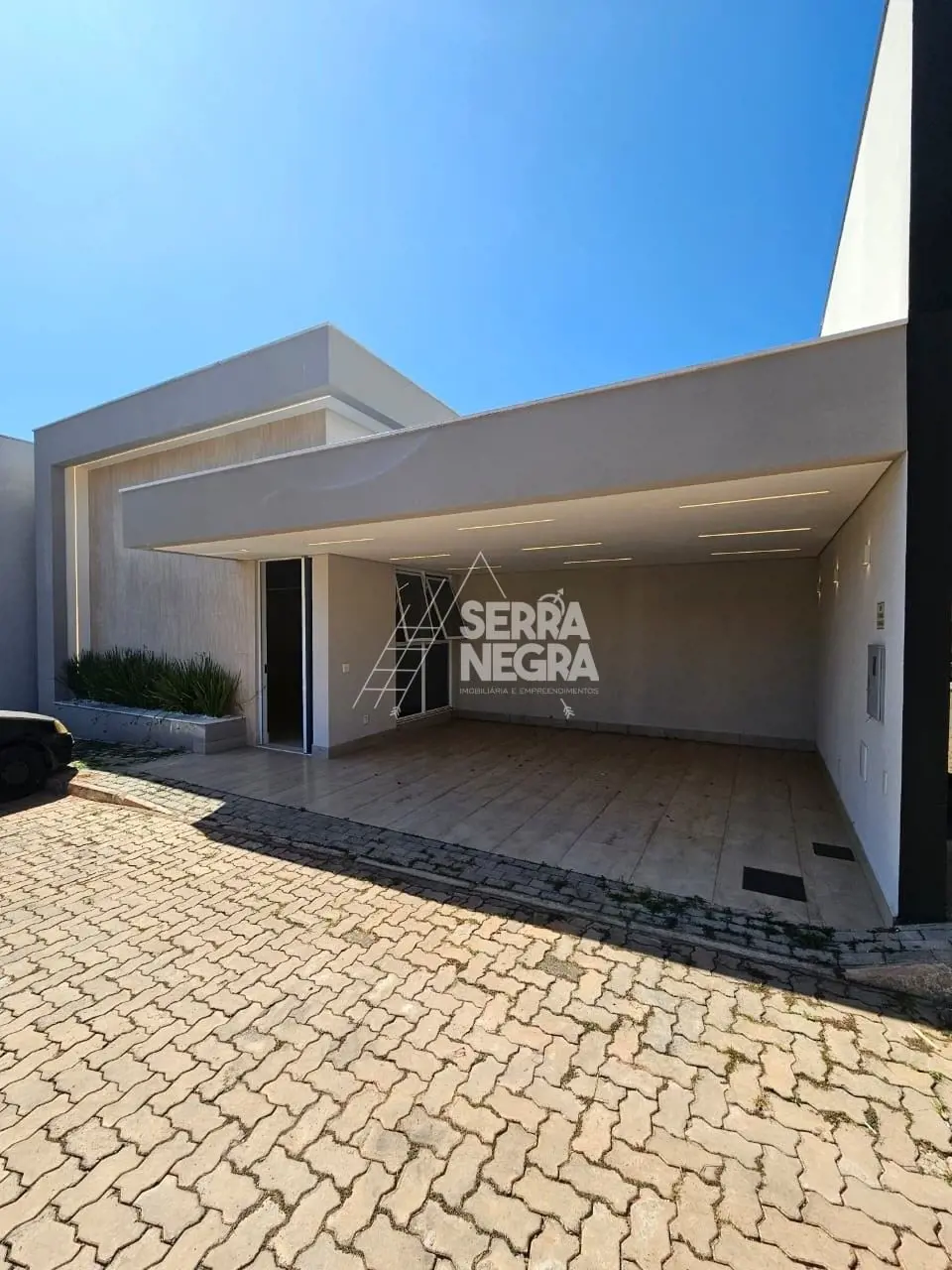 Casa Alto padrão em condomínio moderno, escriturada (escritura da fração) 3 quar...