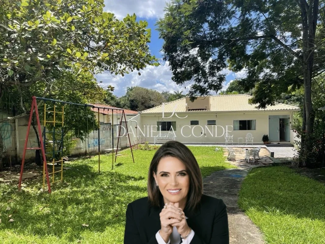 CONDOMINIO PORTO SEGURO CASA TÉRREA COM SUBSOLO Área do terreno: 1500mÁrea total...