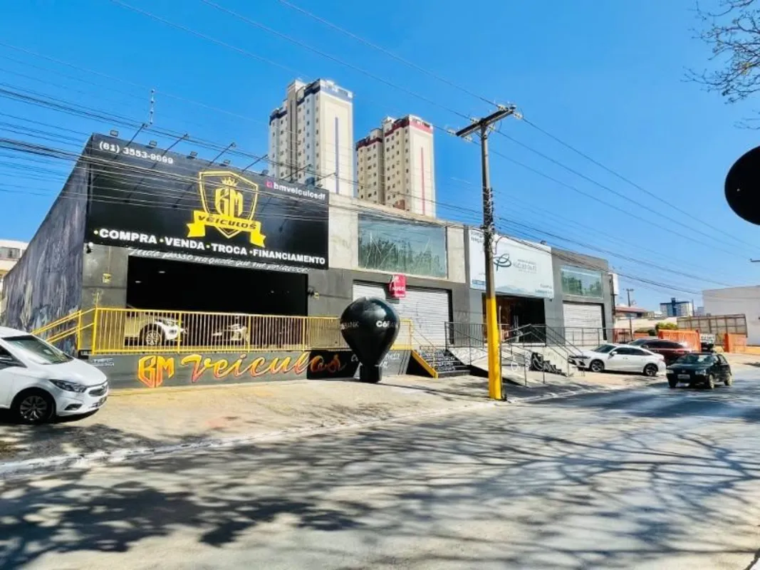 LOJAS COM 1.156m2 QN 412 SamambaiaNa avenida do Hospital Regional de SamambaiaAr...