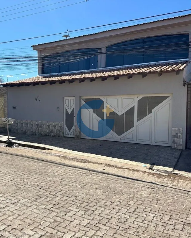 Excelente Casa na Vila São José, Brazlândia - DF Esta residência oferece 270 m² ...