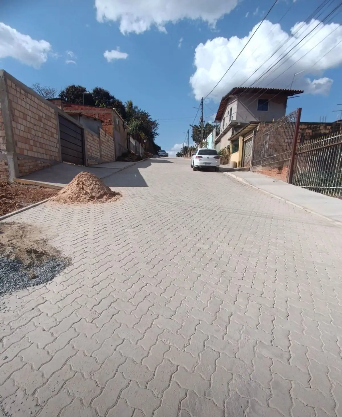 !!!A GCastro imóveis vende!!!ótimo Lote, murado com água e energia, perto a agro...