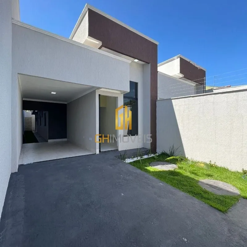 Belíssima casa no setor Cidade Vera Cruz, nas proximidades do Centro De Ensino E...
