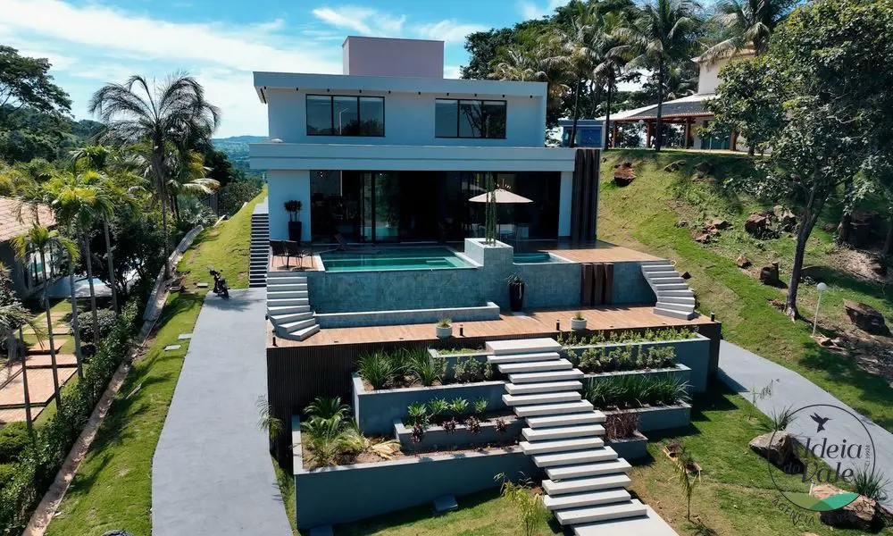 Casa nova e moderna no Aldeia do Vale.Um lar para duas famílias, perfeita para p...