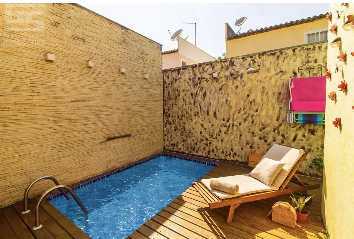 VENDO IMÓVEL COM PISCINA - QC 10 CONDOMINIO RESIDENCIAL JARDINS DAS CAVIÚNAS - J...