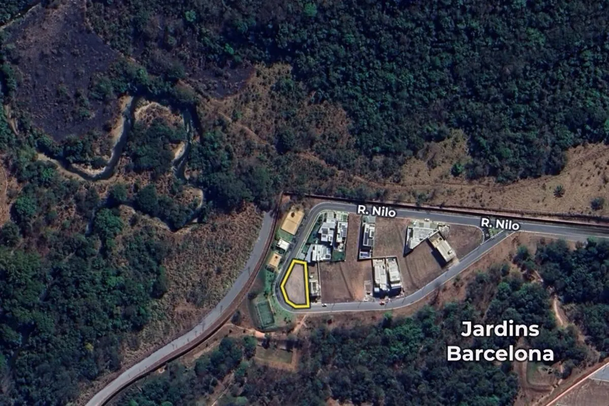 Terreno Ã  venda- Jardins Barcelona - Senador Canedo/GOTerreno de esquina na par...