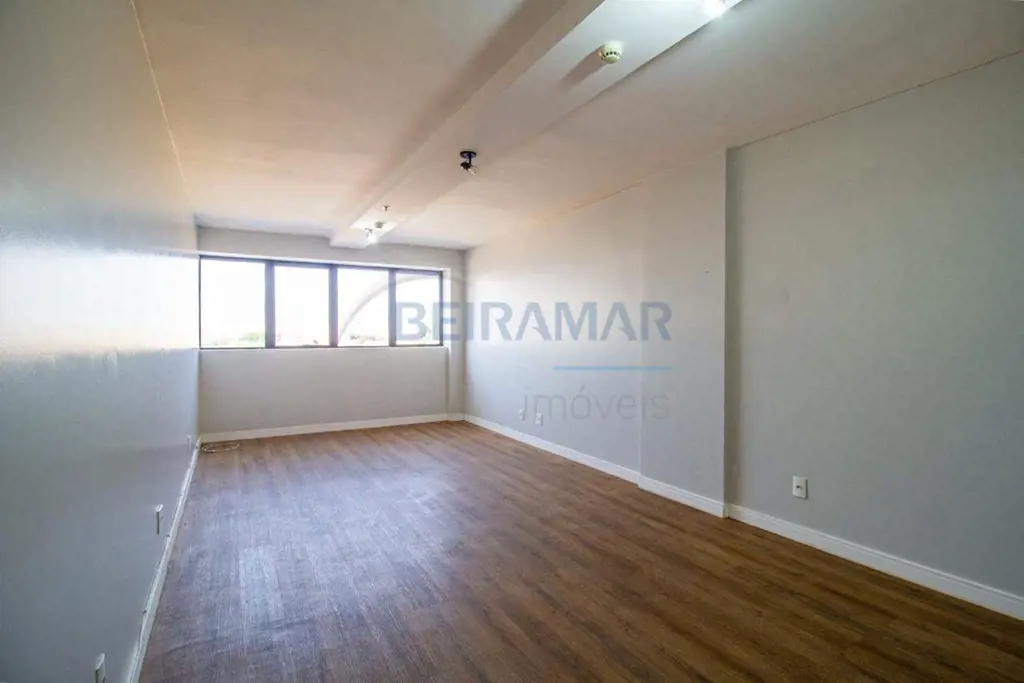 Edifício Vista Life Center - Sala Comercial Recém-Reformada em Samambaia NorteEx...
