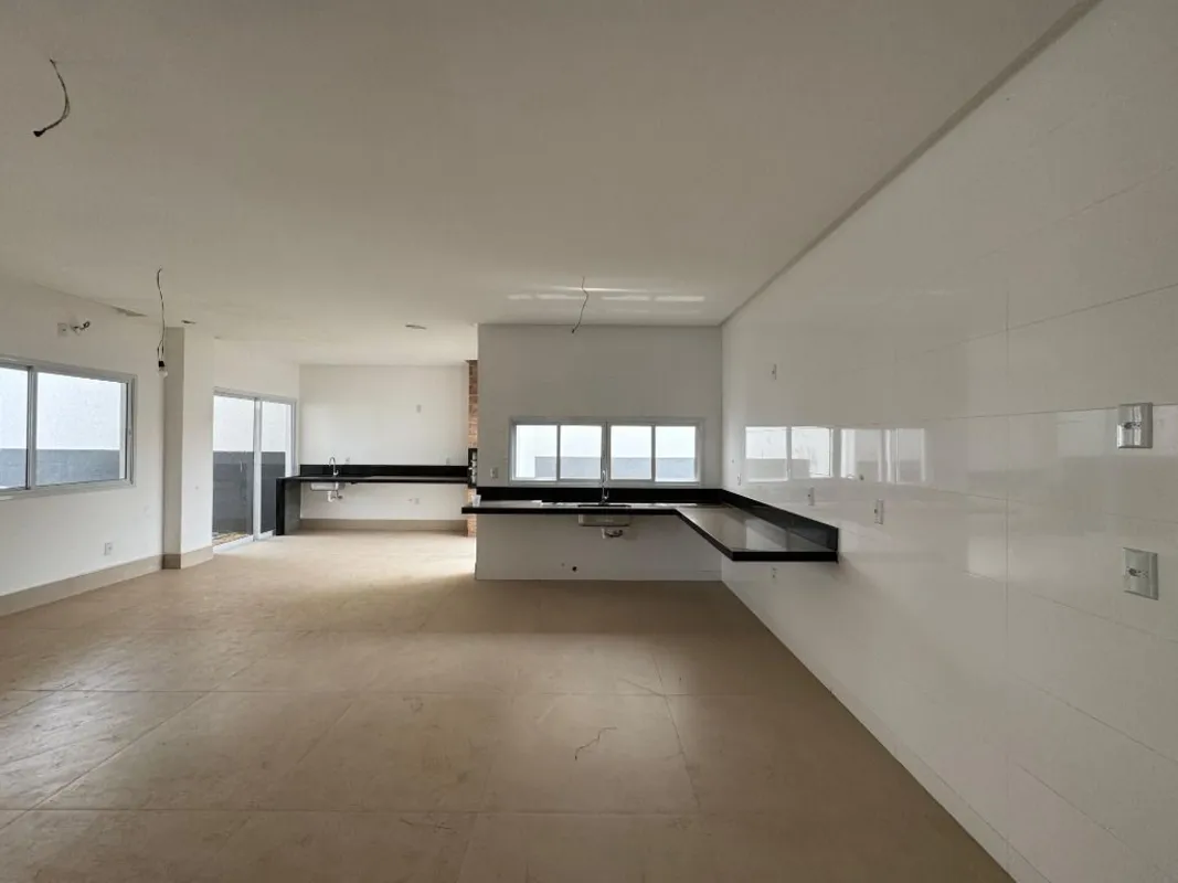 Sobrado de 179 mÂ² com 03 quartos sendo 03 suÃ­tes no SÃ­tios Santa Luziasala e ...