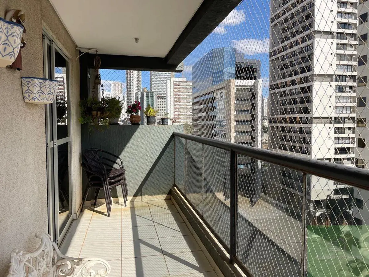 Aconchegante apartamento contendo 152 Mts² de área privativa, com 4 quartos send...