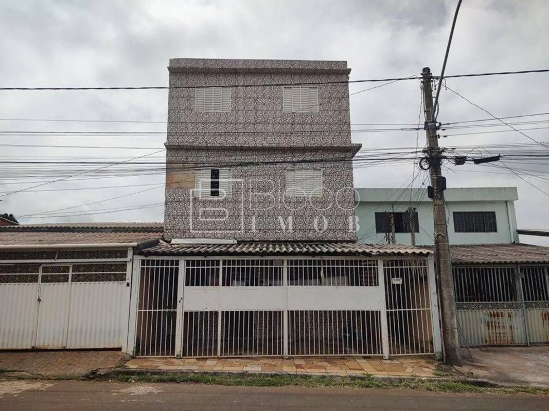 VENDO Excelente prédio com 3 andares em Samambaia - investidor  Prédio composto ...