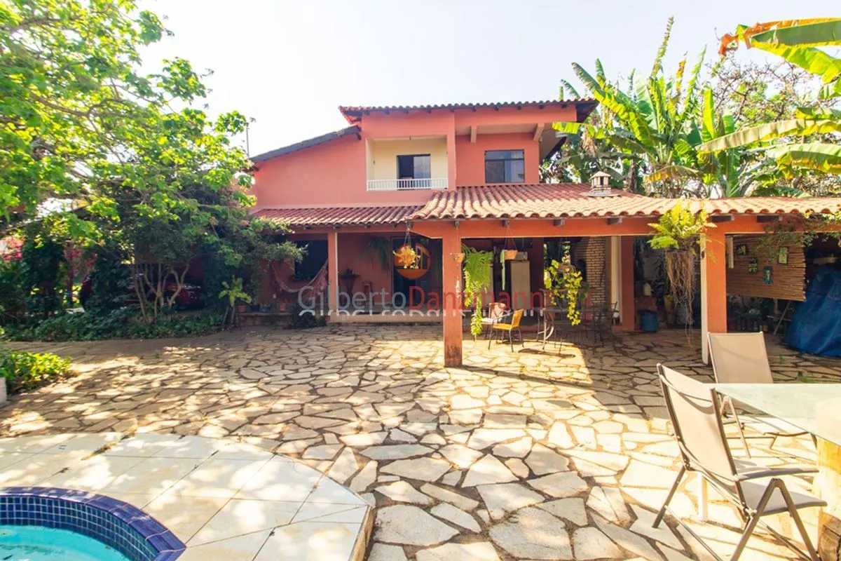 A imobiliária Gilberto Danzmann imóveis vende: Casa no SMPW quadra 03 conjunto 0...