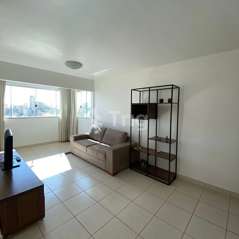 Apartamento de 68 m², semi-mobiliado, com excelente distribuição dos ambientes, ...