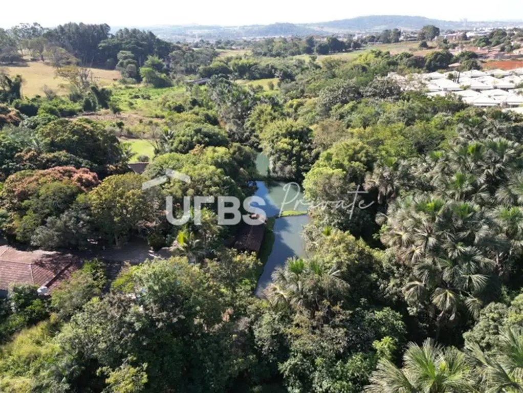 COD U-0005666 - CHÁCARA BAMBUÍLinda chácara em ótima localização, saída pra Rio ...