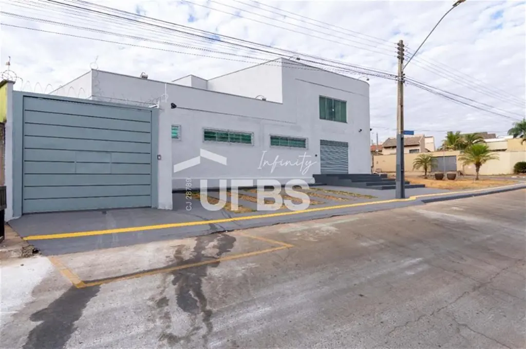 COD U-0004929 - Excelente galpão comercial com 520 m2 de área privativa incluind...