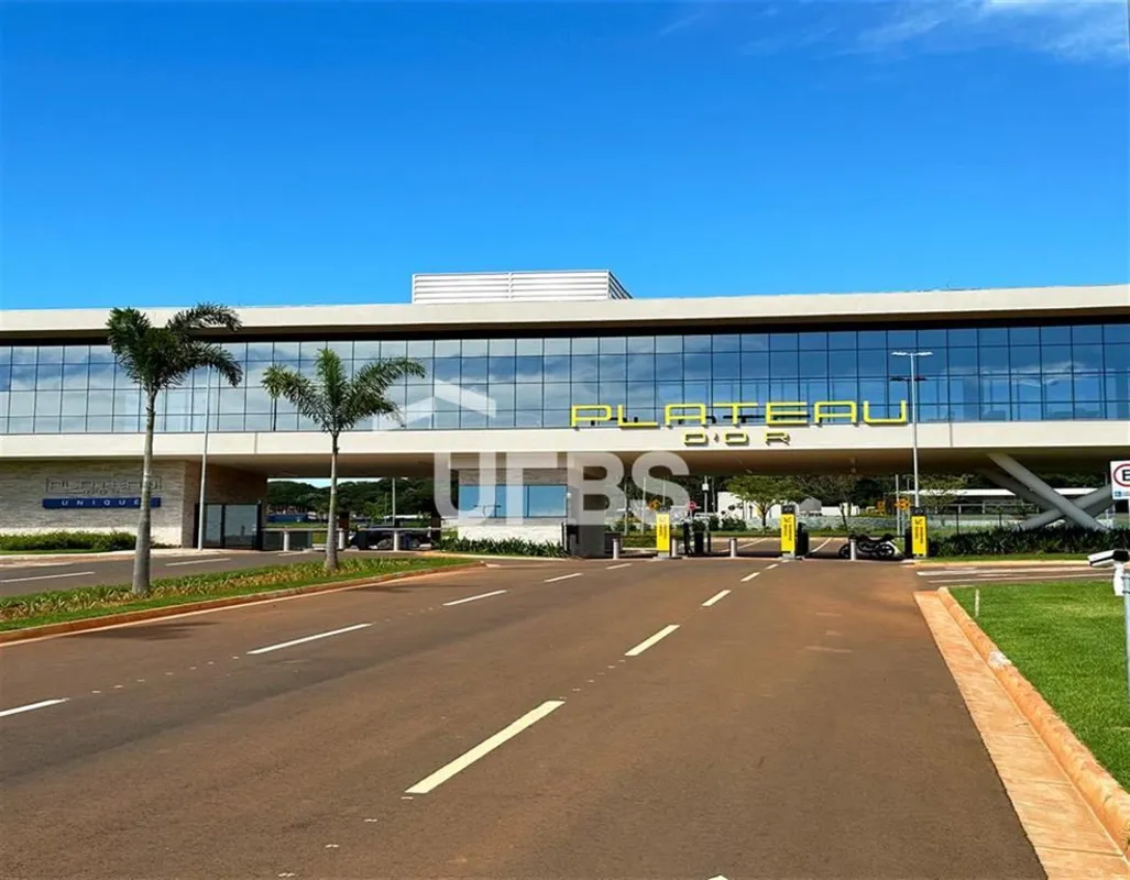 COD U-0010642 - Excelente lote no Plateau D’or! Oportunidade de terreno com área...