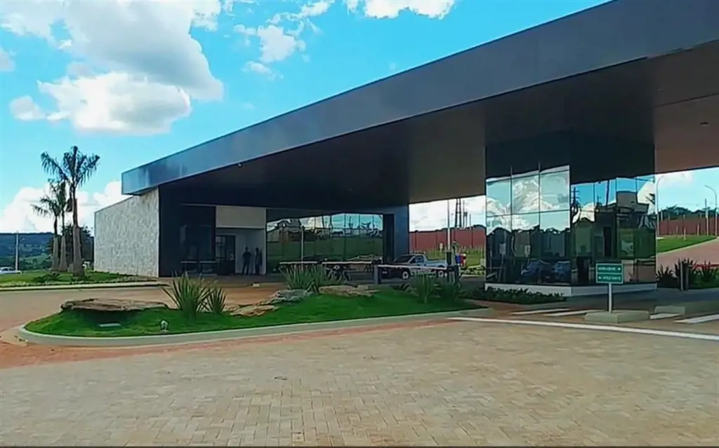 COD U-0008836 - Ágio Lote à venda no Jardins Parma, àrea total 259m²O condomínio...