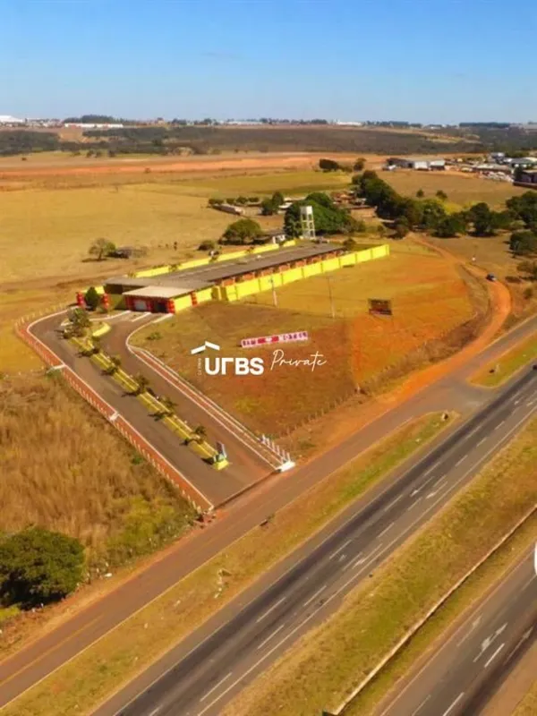 COD U-0009172 - Invista em Grande Estilo: Terreno Comercial Estratégico às Marge...