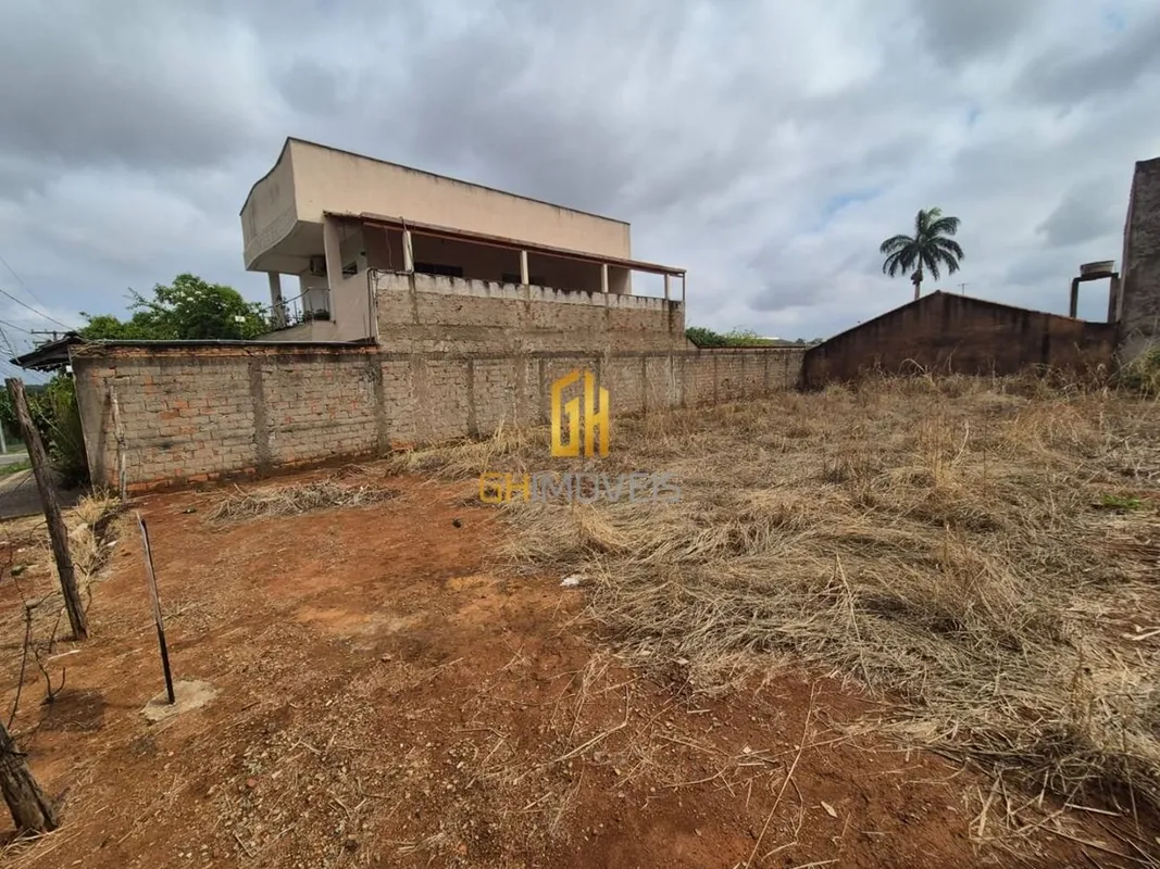 Lote no setor Faiçalville:- Área com 360m²;- Bem localizada no setor Faiçalville...