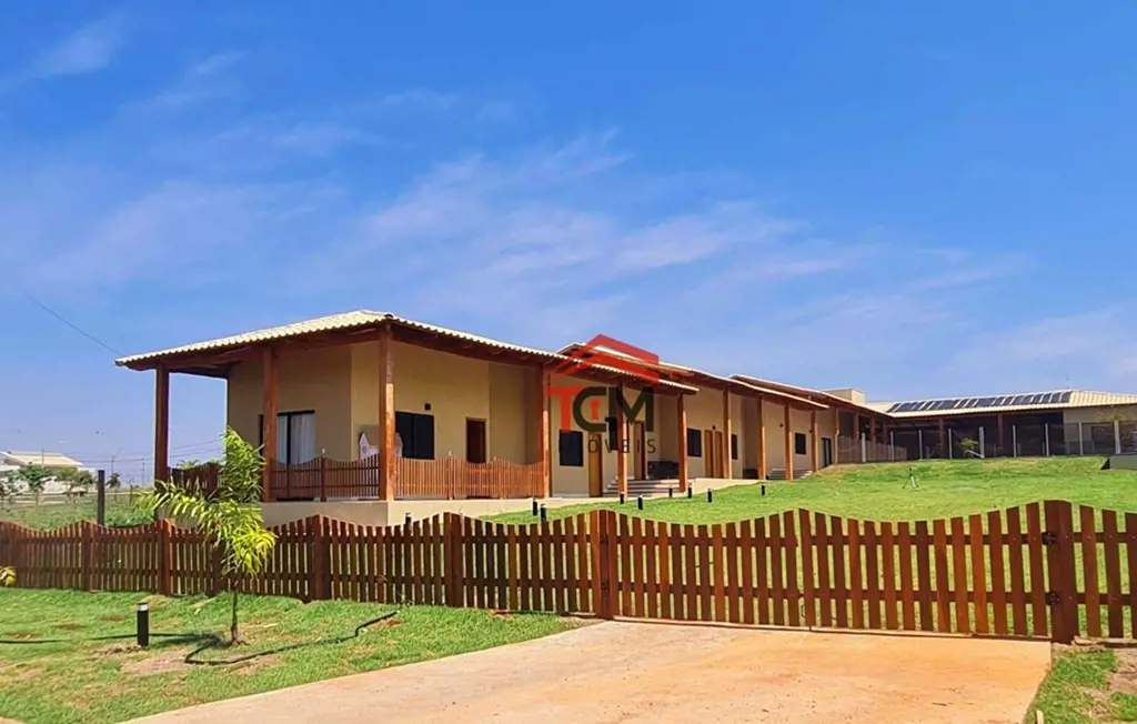 CHACARA TALISMA-Área de Terreno 1.500 m2-Área Construída 430 m2-Área Piscina (de...