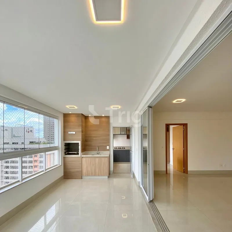 Apartamento moderno, completo em armários e com localização privilegiada no Seto...
