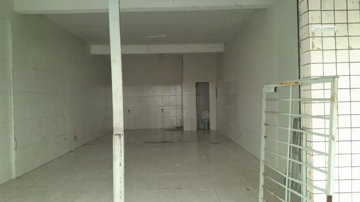 OPORTUNIDADE IMPERDÍVEL !!!R$170.000,00 Loja com 52,58 M2 privativos !!!EXCELENT...