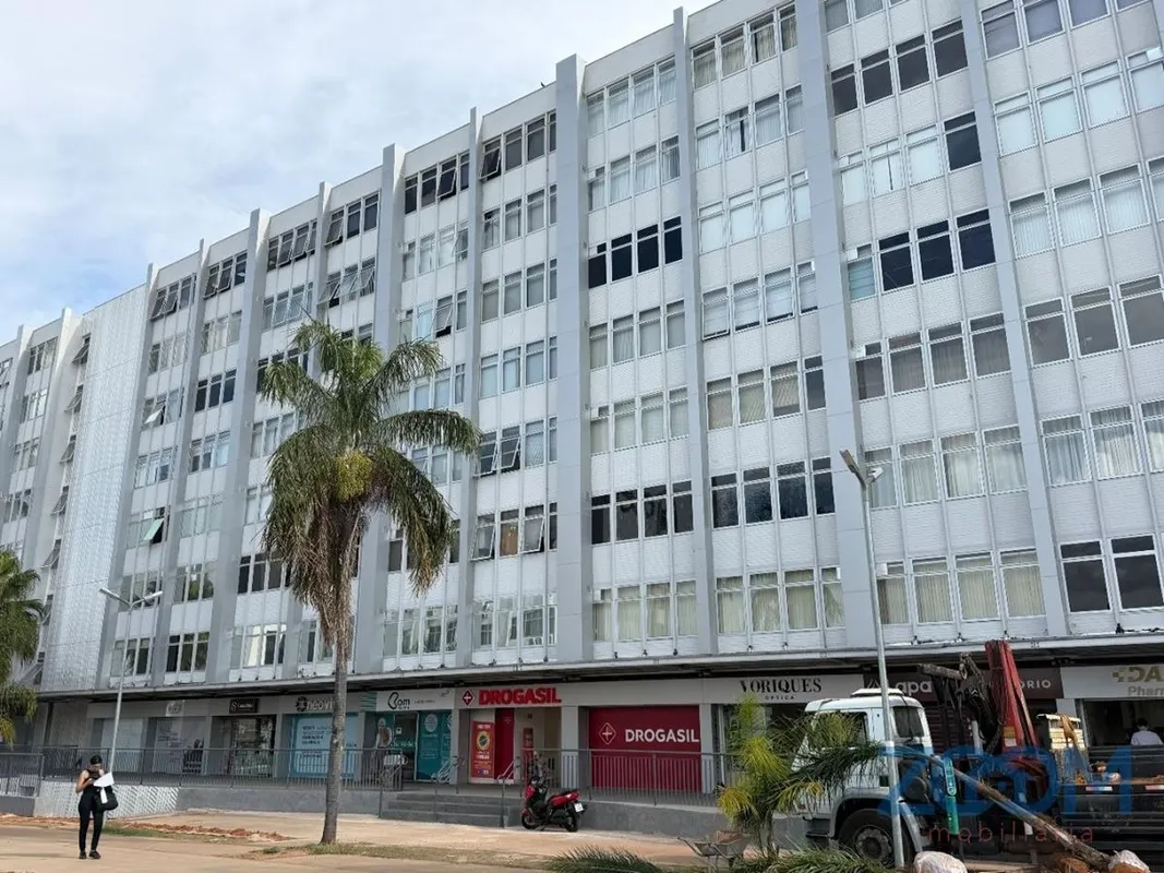 SALA NO SETOR HOSPITALAR SUL - EDIFÍCIO CENTRO MEDICO DE BRASILIA - LOCAL ESPECI...