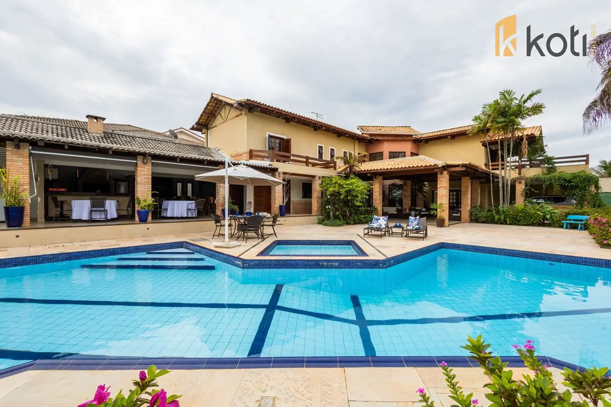 Uma casa exclusiva em bairro nobre de Brasília com localização privilegiada, tra...