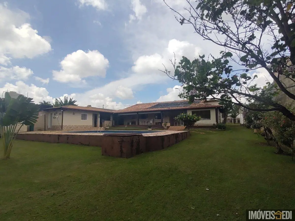 SHA Conjunto 05 Chácara 92 - ArniqueiraExcelente casa avarandada com 5 quartos s...