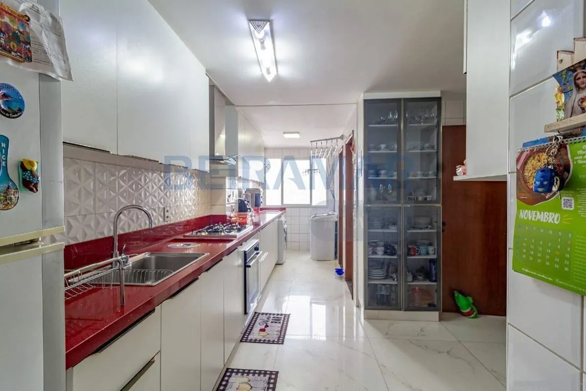 Apartamento com 4 quartos, 2 vagas, varanda, dentro de quadra a venda no Residen...