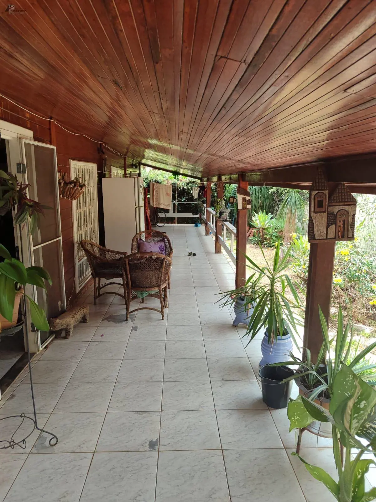 VENDO EXCELENTE CASA NO CONDOMÍNIO QUINTAS DE INTERLAGOS NO JARDIM BOTÂNICO !!! ...