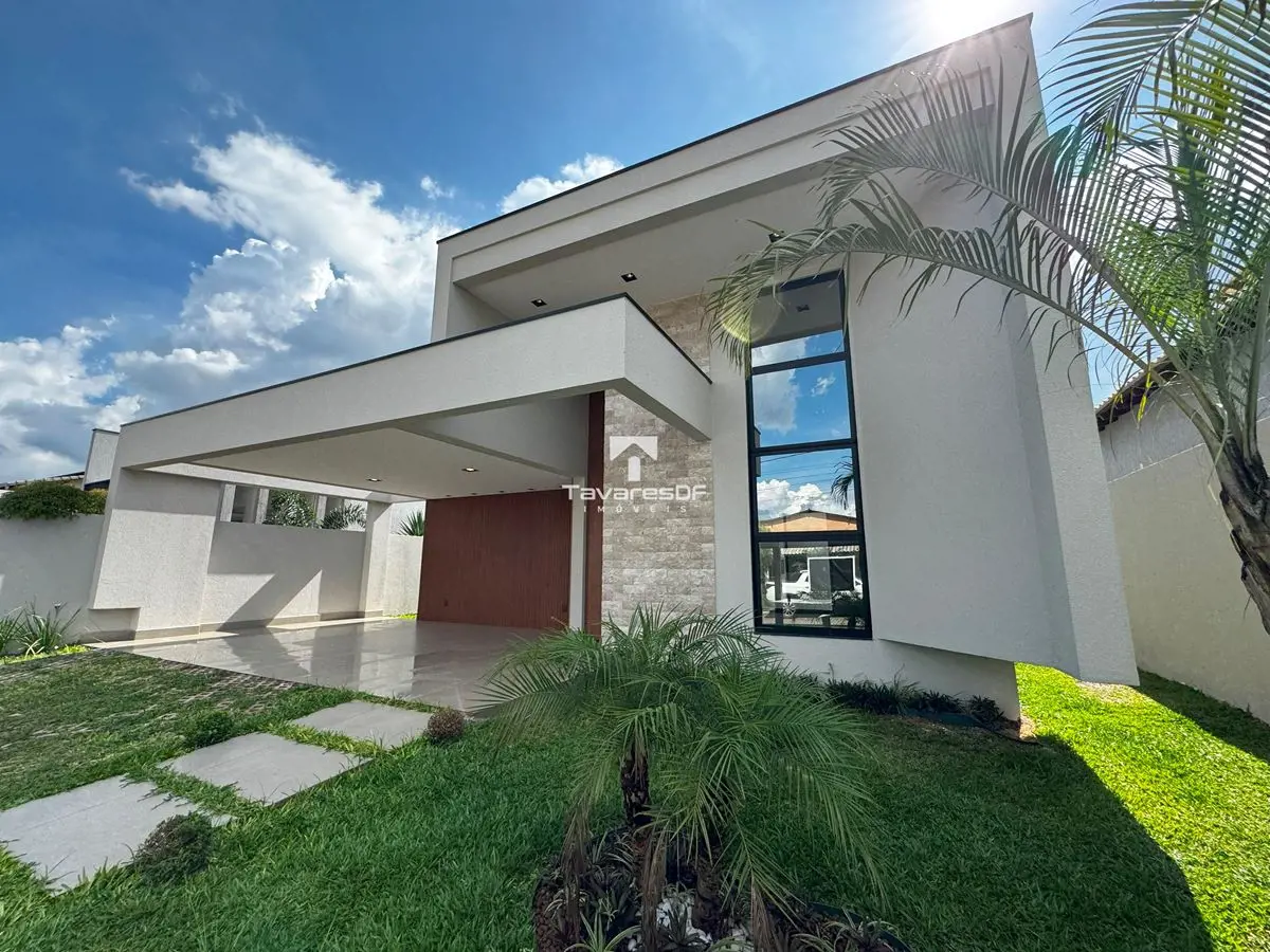 DADOS GERAIS- Área do Terreno: 504m²- Área Construída: 252m²- Código: JT5025DESC...