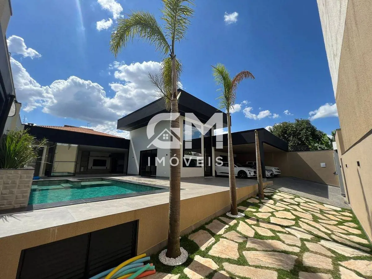 Área Útil: 544 m²Área Total: 400m² RUA 12 VICENTE PIRES CASA NOVA E MODERNALOCAL...