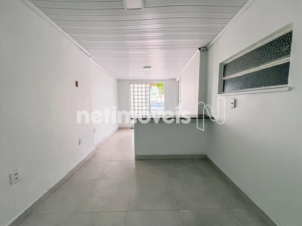 SRES QUADRA 08 - CASA DE FUNDOS!IMÓVEL:Casa de fundos de 2 quartos, com entrada ...