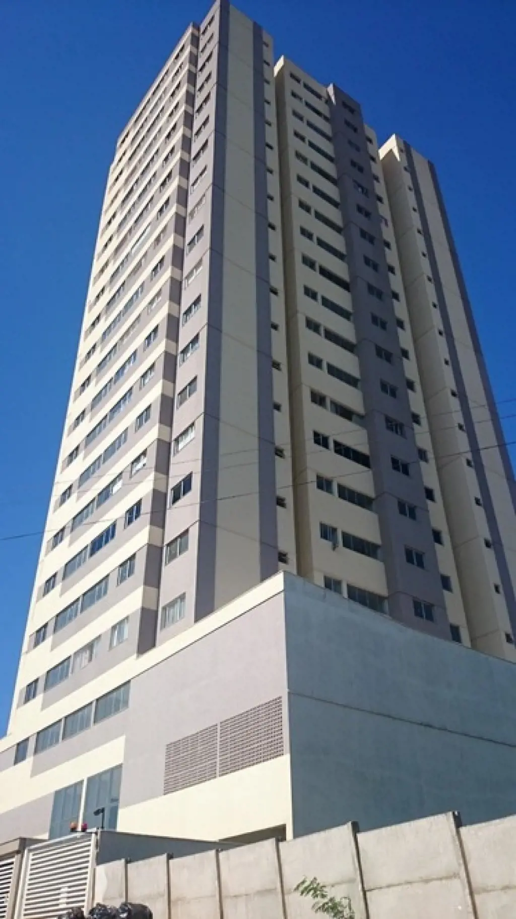 Excelentes Apartamentos com 02 quartos sendo 1 suíte, sala 2 ambientes , cozinha...