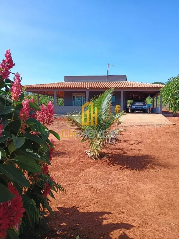 CH0031Chácara município de Caturaí de 4500 metros- Casa nova de 3 quartos, com 1...