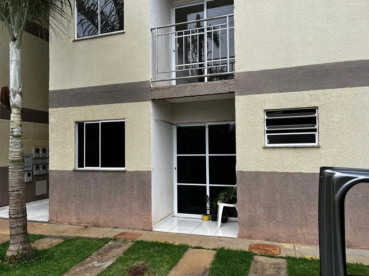 Apartamento no Terceiro Andar (Equivalente ao Segundo) - Cidade Ocidental/GO.Ági...