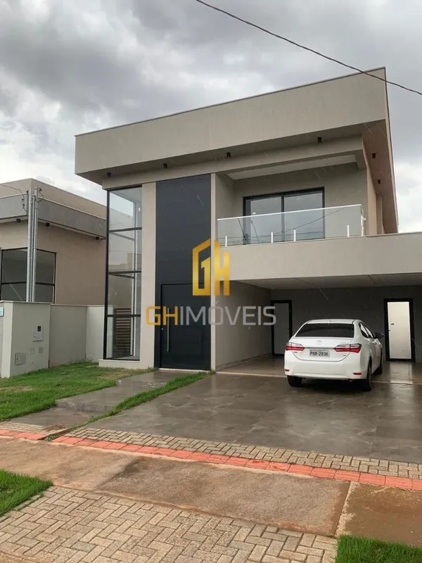 Lindo Sobrado com 4 suítes e piscina no Parqville JacarndáO sobrado possui;-4 qu...