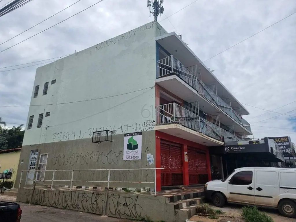 Prédio com Casa QSC 19 SCH PRIMAVERA, Chácara 25, Casa com 3 dormitórios à venda...