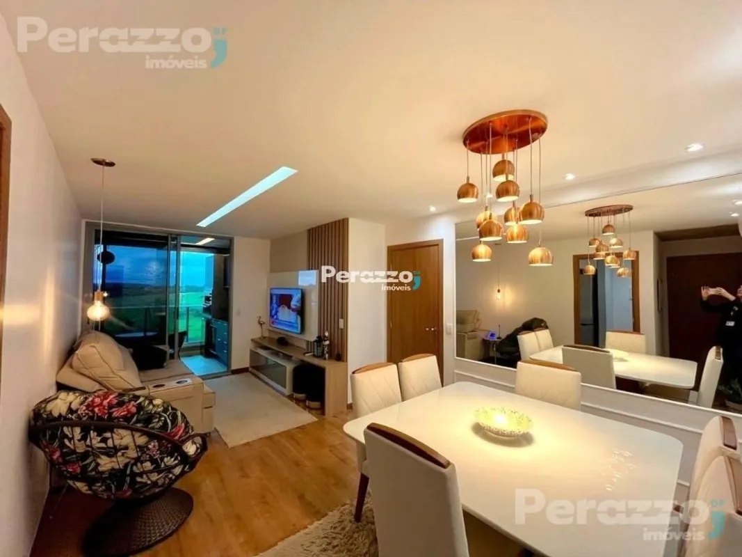 Elegância, Conforto e Exclusividade em um Apartamento de 4 Quartos com Varanda G...