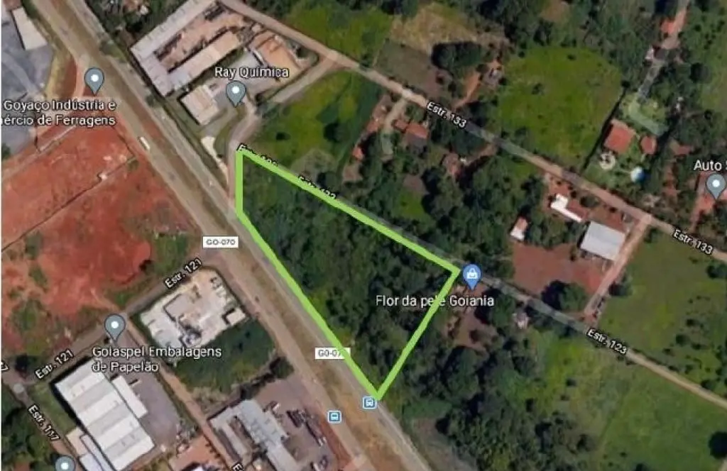 Excelente área às margens da rodovia GO 070.Oportunidade de investimento. Fone: ...